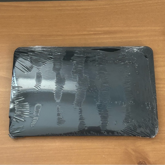 11” MacBook Air Cover( Black ),Keyboard Protector and Screen Protector - Picture 3 of 7